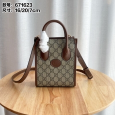 Gucci Satchel Bags